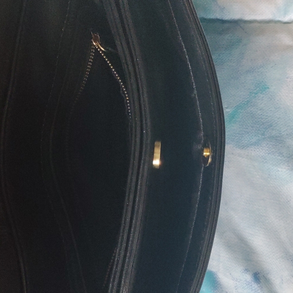 Sam & Libby large black crossbody/clutch - Picture 4 of 6